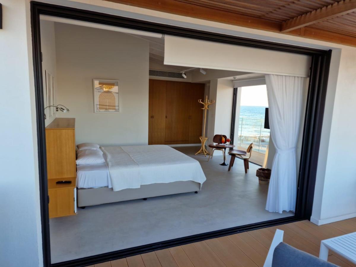 Y & P Latchi Hotel Экстерьер фото