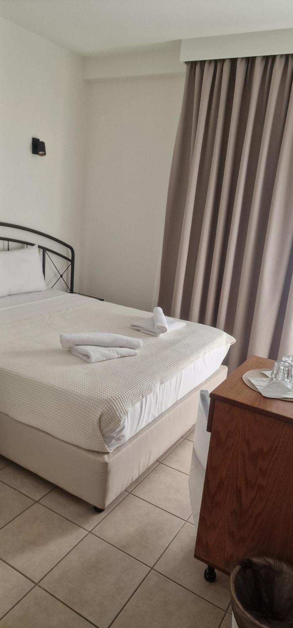 Y & P Latchi Hotel Экстерьер фото