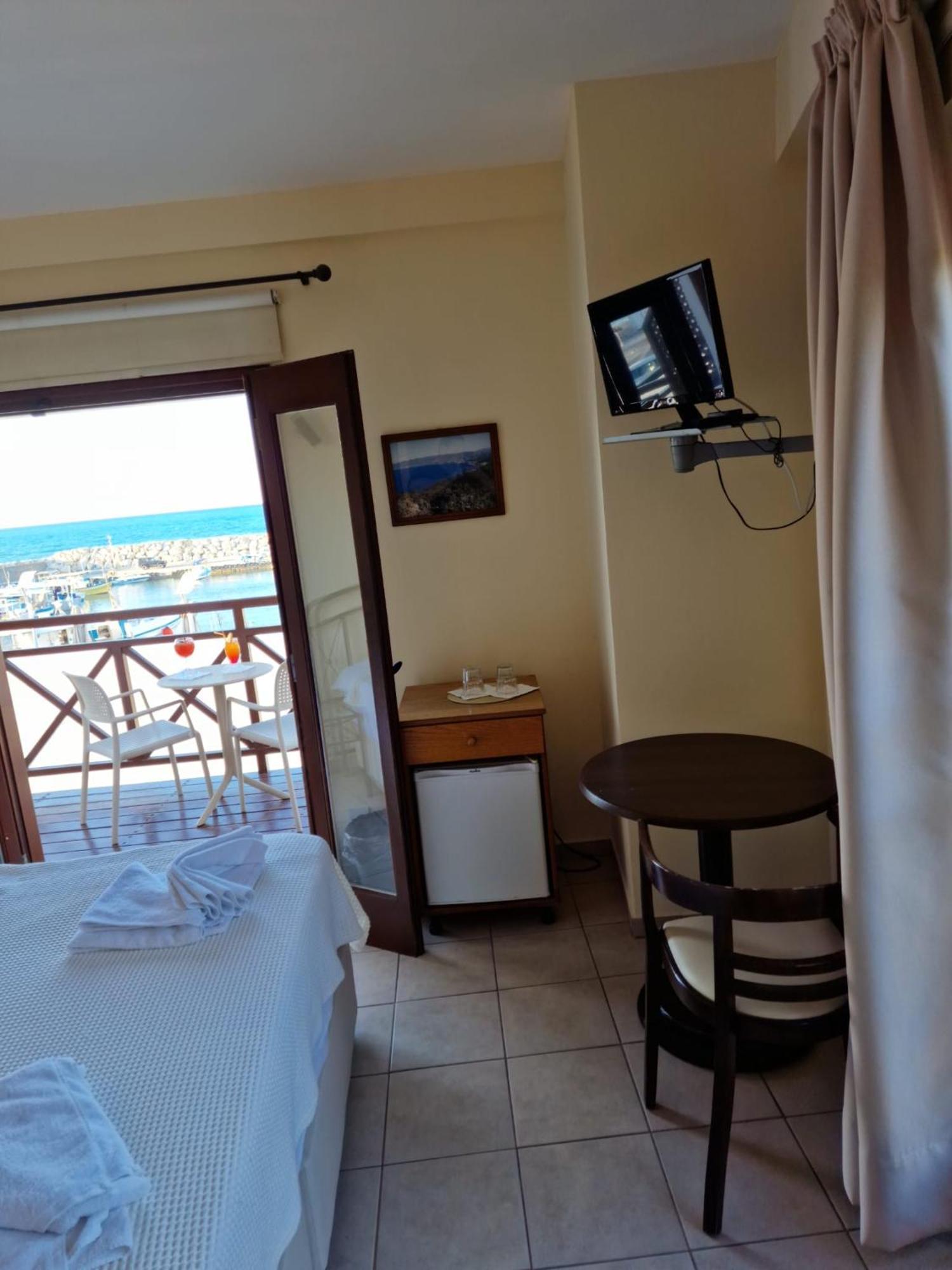 Y & P Latchi Hotel Номер фото